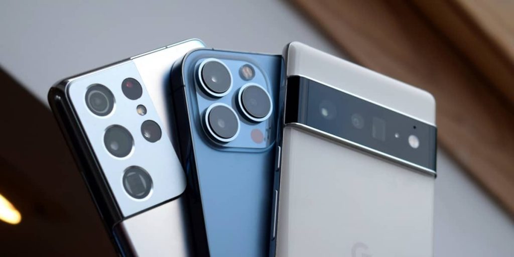 Google Pixel 6 Pro vs Samsung Galaxy S21 Ultra vs Apple iPhone 13 Pro Max Copy e1643132633229 1024x512 - استفاده از لنز پریسکوپی در آيفون ۱۵ تایید شد؛ وقتی اپل از اندرویدی ها کپی می&zwnj;کند